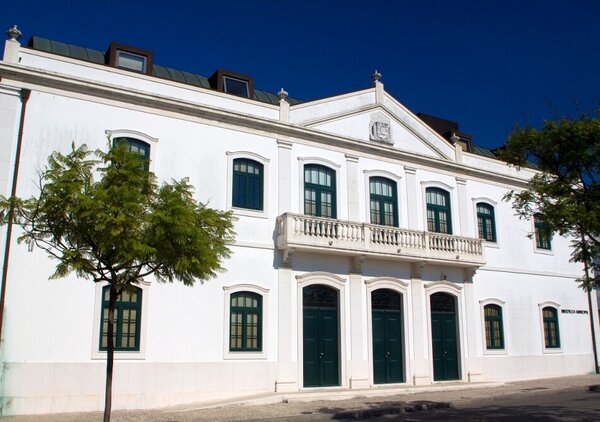 biblioteca_municipal_oliv_do_bairro_net