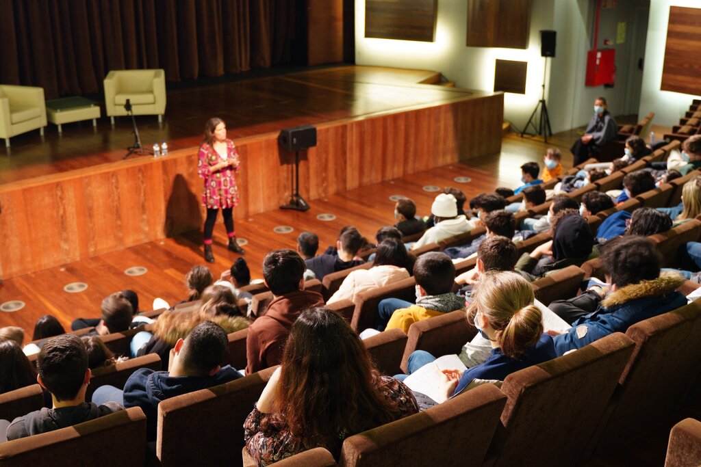 Prevenção da violência no namoro para alunos 