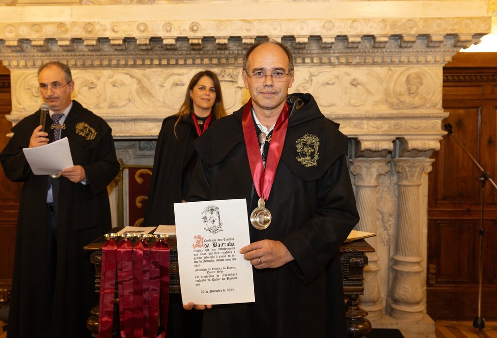 Município entronizado Confrade de Mérito pela Confraria dos Enófilos da Bairrada 