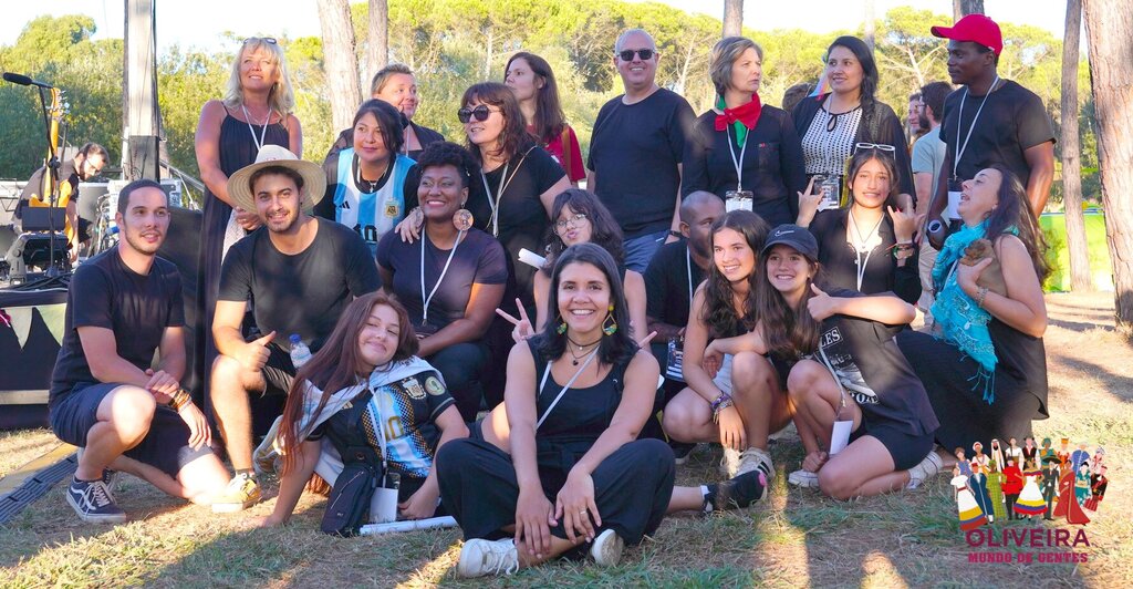 Capa Oliveira Mundo de Gentes